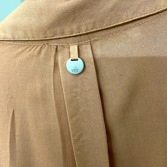 Ver oversized shirt | NWOT - Picture 6 of 9